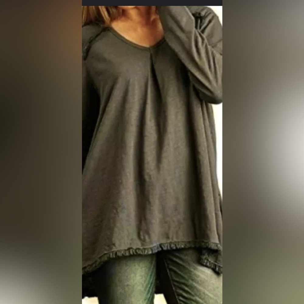 Umgee Artsy Knit Tunic Top Asymmetrical Fringe Trim Sage Green Medium